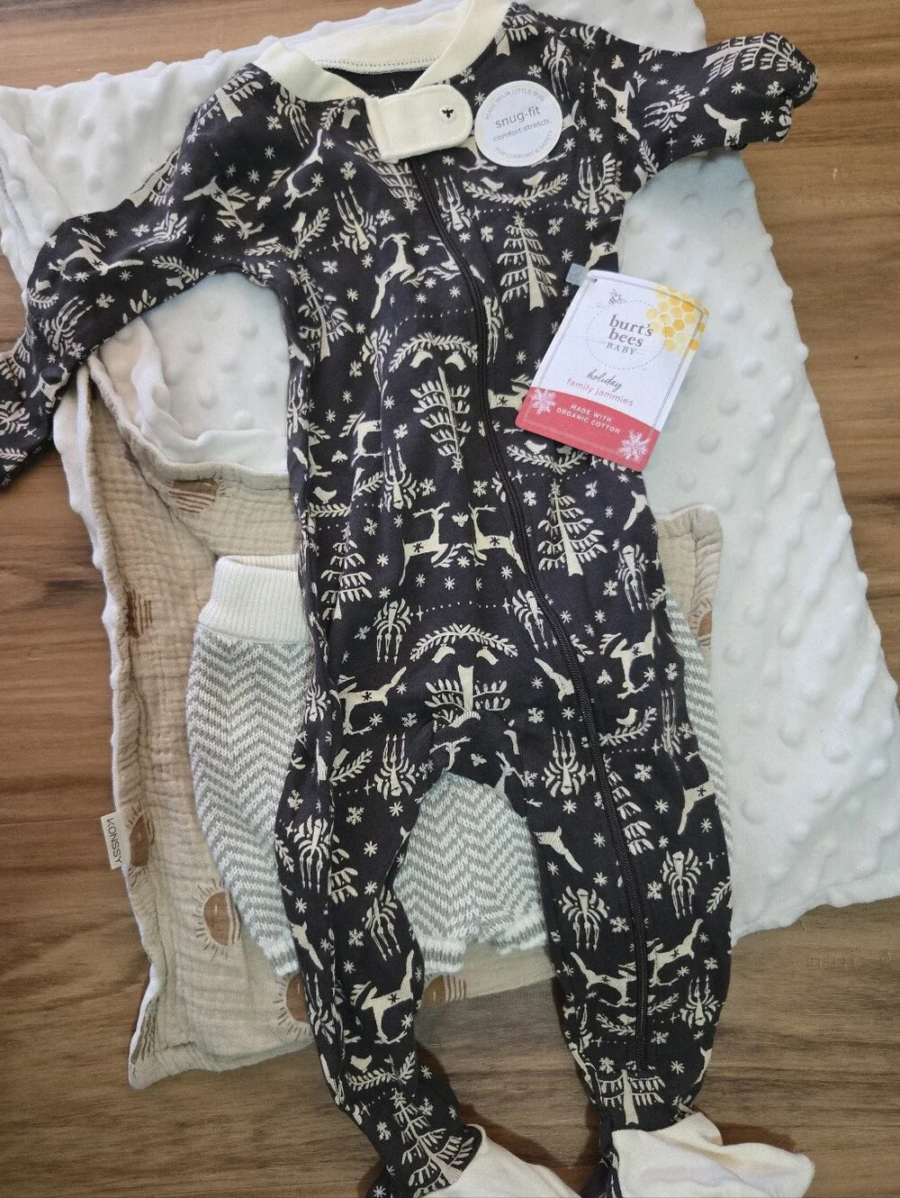 Burt’s Bees Baby Woodland 3-Piece Bundle – Sleeper, Blanket & Pants